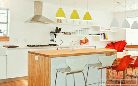 Kuchynský nábytok Ikea (drevený) - 2